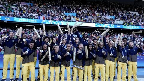 Os Estados Unidos venceram o Brasil por 1 a 0 neste sábado (10) no Parque dos Príncipes, garantindo a medalha de ouro - Imagem: Alexandre Loureiro/COB/Direitos Reservados