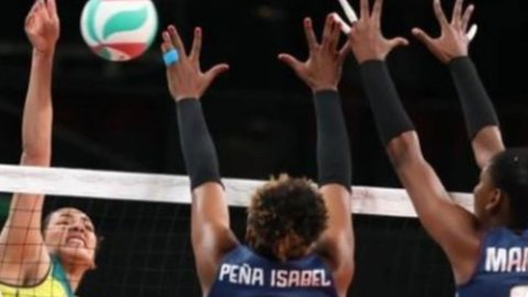 O vice-campeonato foi decidido nesta quinta-feira (26). Sem principais estrelas, vôlei feminino do Brasil perdeu para a República Dominicana - Imagem: Reprodução/Instagram @cbvolei