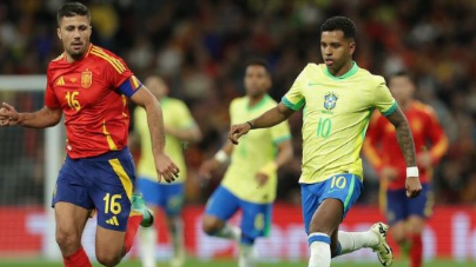 Brasil e Espanha empataram por 3 a 3 no Estádio Santiago Bernabéu com marcação de 3 pênaltis - Imagem: Reprodução/Instagram @cbf_futebol