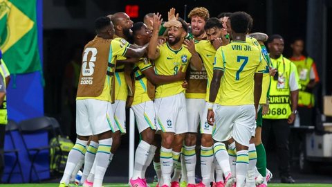 Seleção brasileira comemora gol contra a Escócia - Imagem: Reprodução/Chris Arjoon/Icon Sportswire via Getty Images