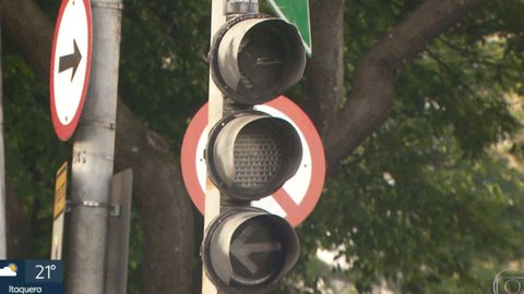 Modernização do sistema de semáforos de SP vai atrasar, admite Ricardo Nunes - Imagem: Reprodução | TV Globo