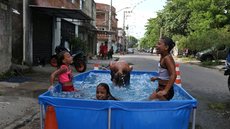A primavera começou, mas o calor já faz lembrar o verão na capital - Imagem: Reprodução / Tânia Rêgo / Agência Brasil