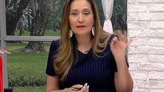 Sonia Abrão 'mata' Regina Casé ao vivo - Imagem: reprodução Twitter