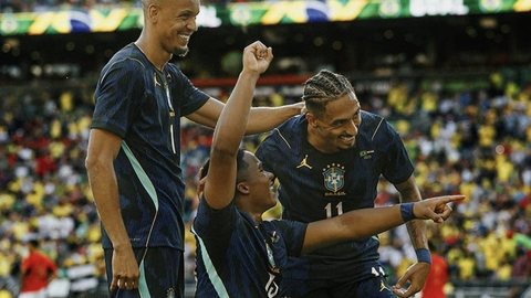 Com a vitória, Brasil se prepara para enfrentar o Marrocos na estreia da Copa do Mundo, após últimos treinos em Morristown - Imagem: Reprodução/CBF