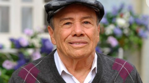 Stênio Garcia, aos 91 anos, choca web com resultado de harmonização facial - Imagem: reprodução TV Globo