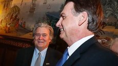 Steve Bannon e Jair Bolsonaro - Imagem: Divulgação / Alan Santos/PR
