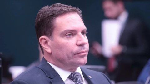 Ministros do STF suspendem crimes atribuídos a Ramagem após sua diplomação como deputado federal, mantendo parte da investigação - Imagem: Bruno Spada/ Câmara dos Deputados