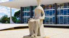 Do Palácio em Roma ao STF: constrangimentos, militância e poder em disputa no Brasil - Imagem: Reprodução/Instagram