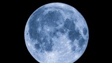 Superlua azul ilumina o céu nesta segunda-feira; veja como assistir - Imagem: Reprodução / Freepik