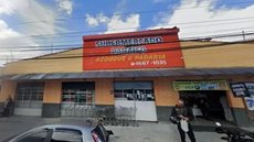Ação ocorreu após relatos de mal-estar de clientes que consumiram os produtos e proprietária foi presa em flagrante. - Imagem: Reprodução/Street View.