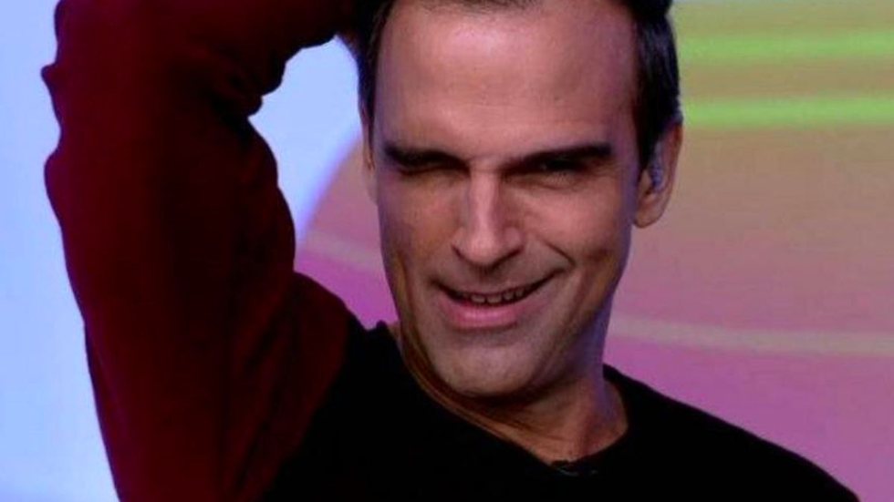 Após revelação sexual picante, Tadeu Schmidt ganha surpresa e diverte web - Imagem: reprodução TV Globo