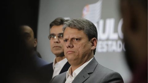 Tarcísio de Freitas sanciona lei que proíbe trotes universitários - Imagem: Divulgação / GESP