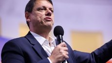 Durante entrevista, Tarcísio de Freitas questiona a capacidade do governo Lula em apresentar resultados ao país - Imagem: Reprodução/Paulo Guereta/Governo do Estado de SP
