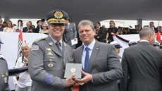 Comandante-geral da Polícia Militar, coronel Cássio Araújo e Tarcísio de Freitas (Republicanos), governador de São Paulo. - Imagem: Reprodução | Flickr