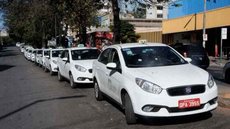 Taxistas aguardam definição sobre cadastro - Imagem: Diário dos Transportes