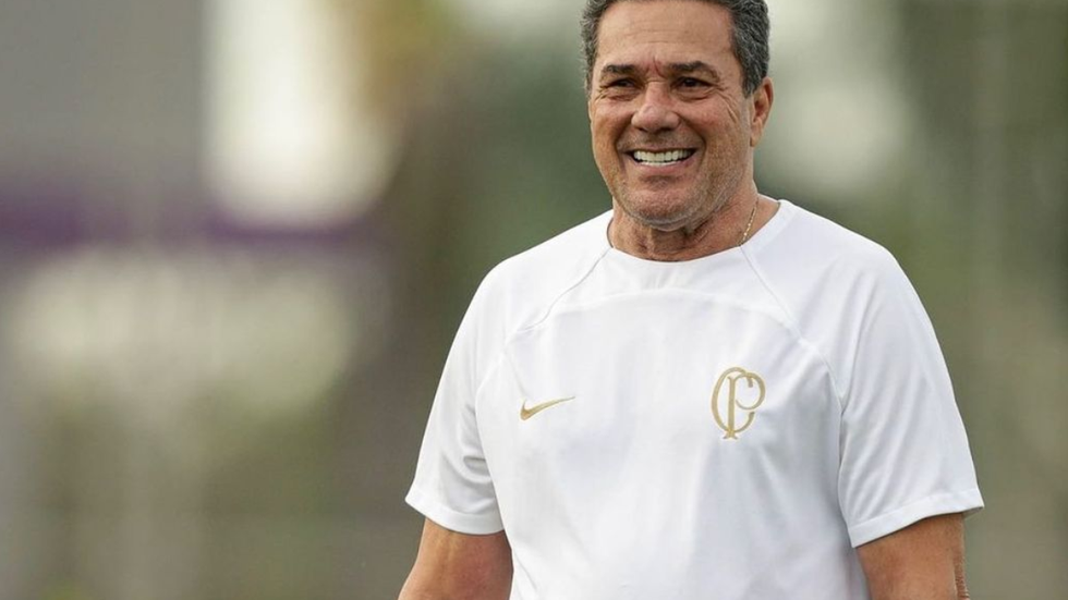 Corinthians dispensa vanderlei Luxemburgo após empate com o Fortaleza - Imagem: reprodução Instagram @luxaoficial