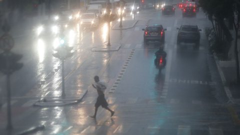 Tempestade em São Paulo deixa 5 mortos - Imagem: Reprodução / Agência Brasil / Paulo Pinto