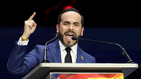 Abelardo de la Espriella celebra resultado preliminar que o coloca como vencedor da eleição presidencial colombiana - Imagem: Reprodução