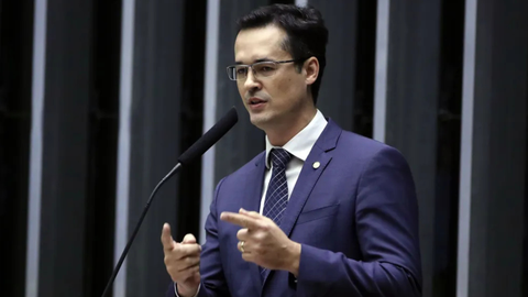 Decisão de Gilmar Mendes envolvendo publicações contra Deltan Dallagnol reacendeu debate sobre liberdade de expressão e disputas políticas nas redes sociais - Imagem: Reprodução