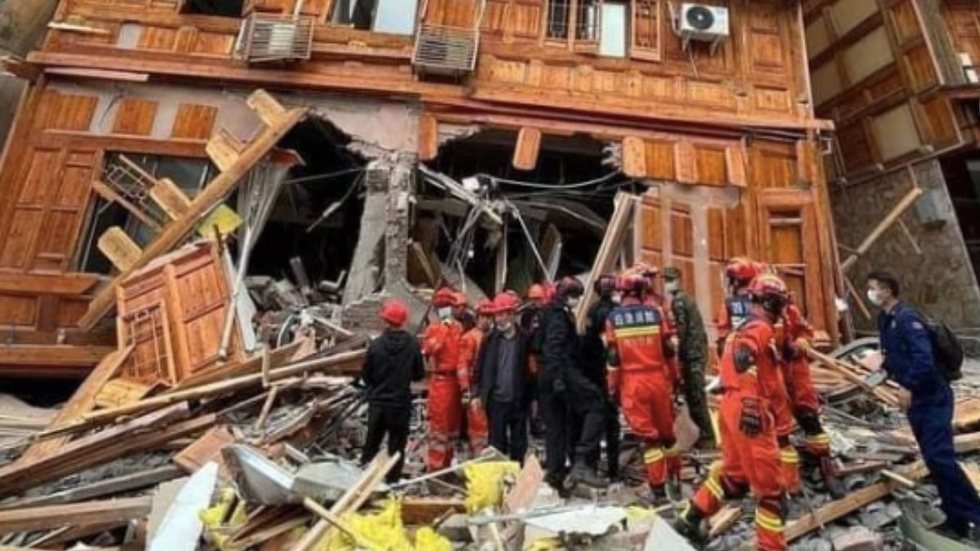 Terremoto deixa mais de 40 mortos em Sichuan, na China - imagem: reprodução Instagram @agnoticia
