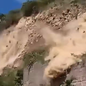 Instabilidade do terreno provocou deslizamentos em áreas atingidas pelo fenômeno - Imagem: Reprodução