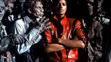 Dançarinos se reúnem em São Vicente para apresentação coletiva que homenageia Michael Jackson - Imagem: Reprodução