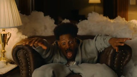 Trailer apresenta vilões icônicos do terror e promete paródias de filmes como Halloween e Corra - Imagem: Divulgação