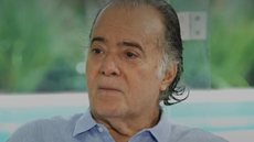 Tony Ramos se emociona em entrevista após cirurgia na cabeça: “Não tive medo de ir embora” - Imagem: Reprodução/TV Globo