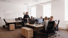 Transforme processos em treinamentos e cursos inspiradores - Imagem: Reprodução / Freepik