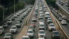Operações específicas serão adotadas nas principais rodovias para otimizar o fluxo de veículos durante o feriado prolongado. - Imagem: Reprodução | ChatGPT