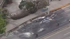 Trecho da Raposo Tavares é interditado após incêndio em caminhão - Imagem: Reprodução / Globoplay