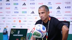 Sabri Lamouchi foi demitido após goleada na estreia da Copa do Mundo - Imagem: Reprodução/Hector Vivas - FIFA via Getty Images