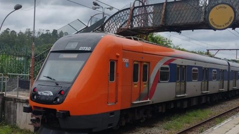Linha 7-Rubi tem operação afetada após problemas com trem de carga - Imagem: Reprodução