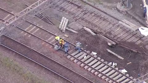 Trens da CPTM operam com intervalos prolongados 24 horas após acidente - Imagem: Reprodução / Globoplay