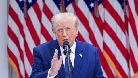 A decisão ocorreu após Donald Trump admitir que pediu a revisão da punição e desencadeou forte reação de federações europeias - Imagem: Reprodução