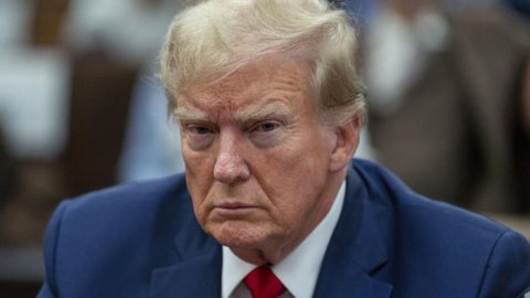 trump-e-condenado-em-caso-de-suborno - Imagem: Reprodução / X /@RpsAgainstTrump