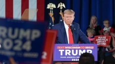 Trump pede o adiamento da sentença de condenação, em caso envolvendo suborno à atriz pornô - Imagem: Reprodução / Instagram / @realdonaldtrump