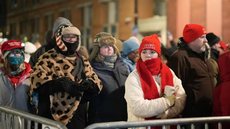 Frio polar e cerimônia fechada não impedem multidão de prestigiar posse de Trump - Imagem: Reprodução | X (Twitter) - @AFPnews