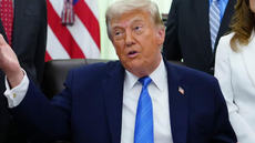 Trump anunciou o cancelamento dos bombardeios contra o Irã e afirmou que as negociações diplomáticas avançaram para um novo estágio - Imagem: Reprodução
