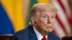 Trump é alvo de críticas por usar tarifas como forma de pressionar o Brasil - Imagem: Daniel Torok/Official White House