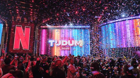 Marcas estão migrando para eventos proprietários e festivais, criando experiências sensoriais que vão além da publicidade tradicional. - Imagem: Divulgação / Adam Rose / Netflix