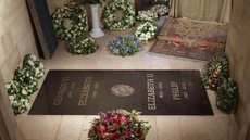Rainha Elizabeth II está sepultada ao lado dos pais e do marido, príncipe Philip - Imagem: reprodução Instagram @theroyalfamily