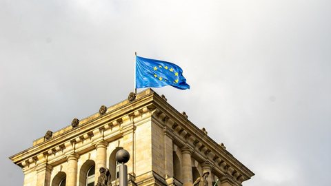 Apesar do avanço, a meta da UE ainda é considerada menos ambiciosa do que as recomendações científicas - Imagem: Reprodução / Pixabay