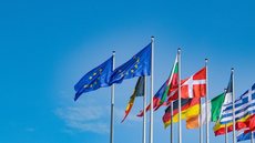Defesa dos interesses europeus em jogo após proposta de 25% sobre aço e alumínio - Imagem: Reprodução / Pixabay