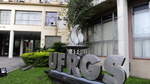 A universidade reafirma seu compromisso contra ideologias fascistas e implementará medidas após a denúncia - Imagem: Reprodução / Ronaldo Bernardi / Agência RBS