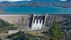 Usinas Hidrelétricas atingem 50% de armazenamento com chuvas no Brasil - Imagem: Reprodução / Freepik