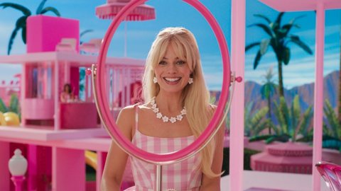 VÍDEO - metrô de SP lança vagão da Barbie e passageiros vão à loucura - Imagem: reprodução Warner Bros