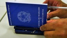 Números do Caged revelam que o setor de serviços liderou a geração de vagas formais em 2025. - Imagem: Reprodução/Agência Brasil.