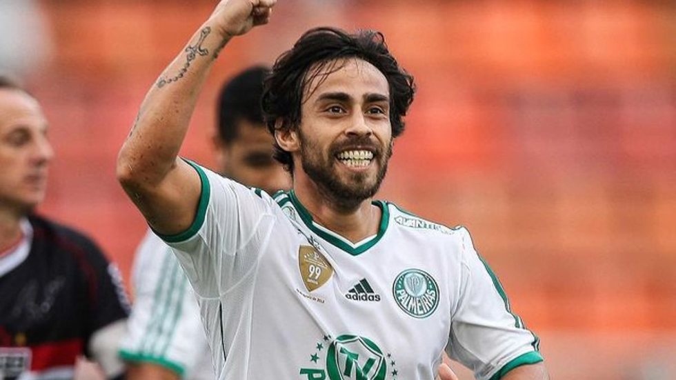 Valdivia, ex-jogador do Palmeiras, é preso no Chile após denúncia de abuso sexual - Imagem: Reprodução / Instagram / @palmeiras