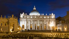 Edifício do Vaticano ao entardecer - Imagem: Freepik